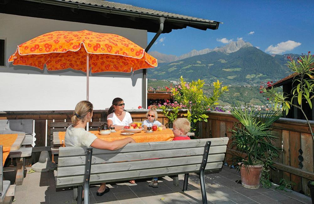 Moserhof Marlengo Exterior foto